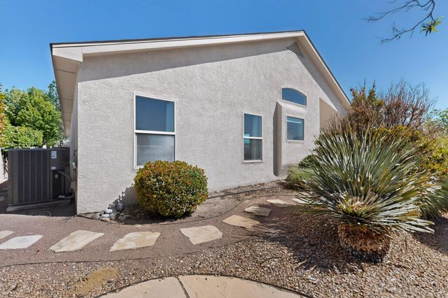 10144 Calle Chulita NW, Albuquerque, NM 87114