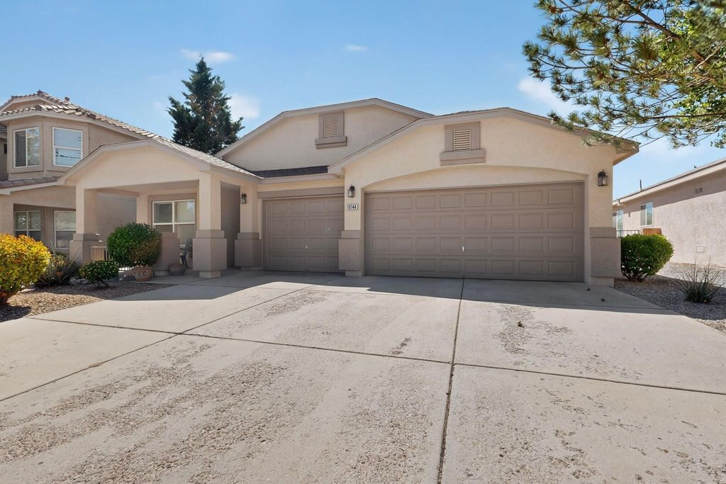 10144 Calle Chulita NW, Albuquerque, NM 87114