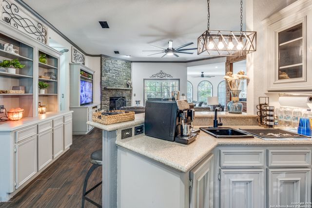 25867 LEWIS RANCH RD, New Braunfels, TX 78132