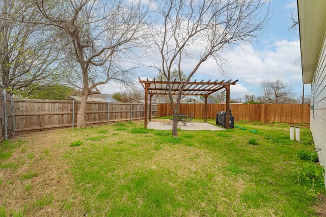 3829 Lands End Court, Granbury, TX 76048