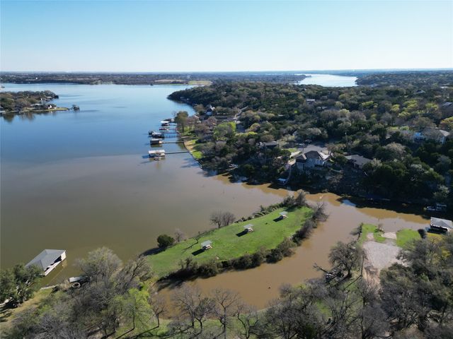 3829 Lands End Court, Granbury, TX 76048