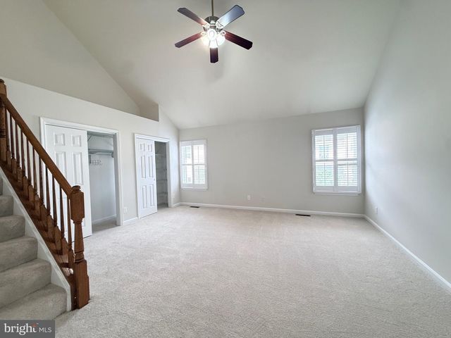 2525 JAMES MADISON CIR, Herndon, VA 20171