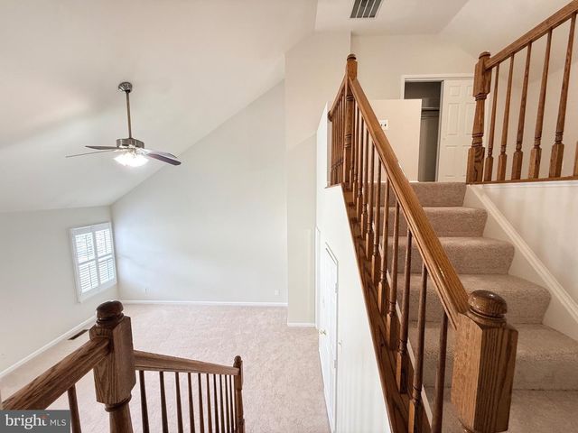 2525 JAMES MADISON CIR, Herndon, VA 20171