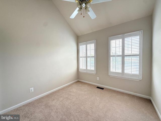 2525 JAMES MADISON CIR, Herndon, VA 20171