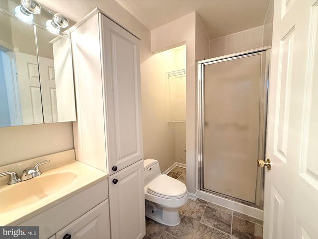 2525 JAMES MADISON CIR, Herndon, VA 20171
