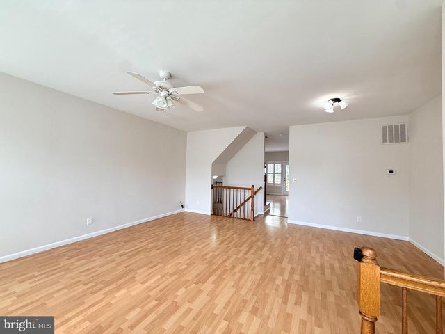 2525 JAMES MADISON CIR, Herndon, VA 20171