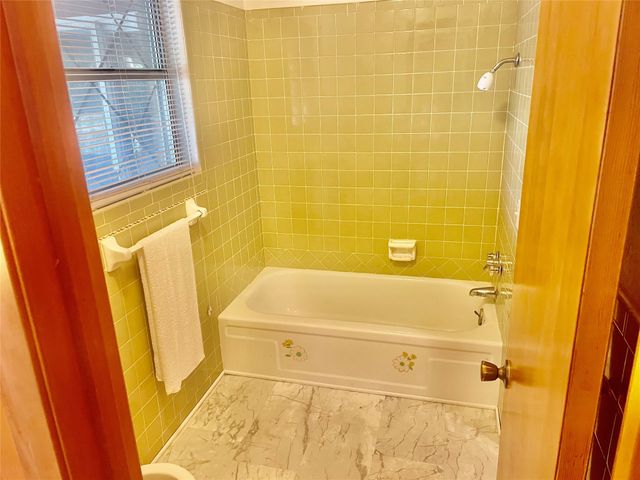 308 N Cotton Belt Avenue, Gustine, TX 76455