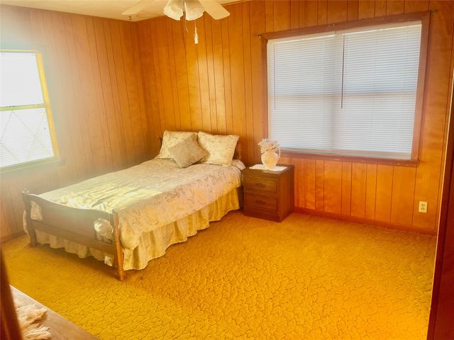 308 N Cotton Belt Avenue, Gustine, TX 76455