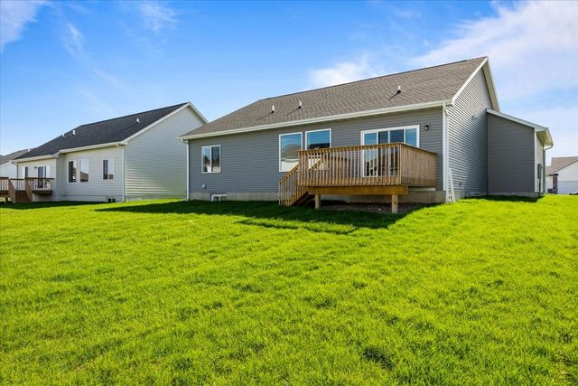 3227 NW 27th Circle, Ankeny, IA 50023