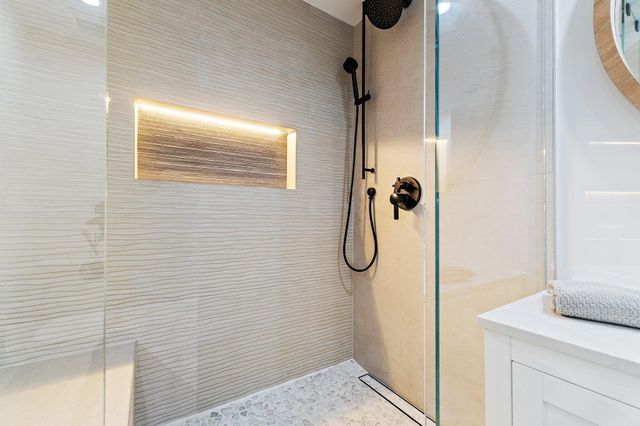 200 Waterway Road 105, Tequesta, FL 33469