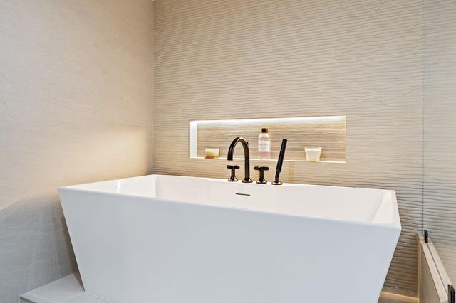 200 Waterway Road 105, Tequesta, FL 33469