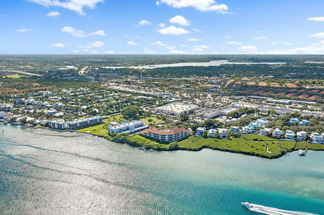 200 Waterway Road 105, Tequesta, FL 33469