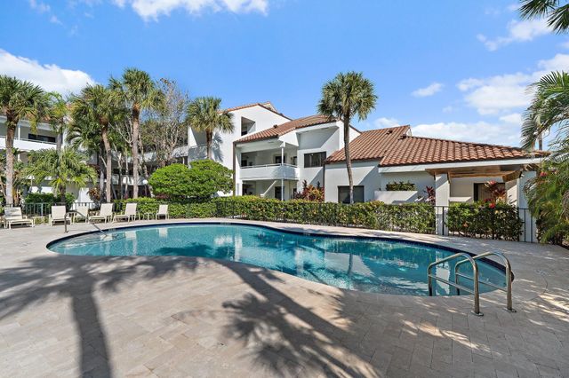 200 Waterway Road 105, Tequesta, FL 33469