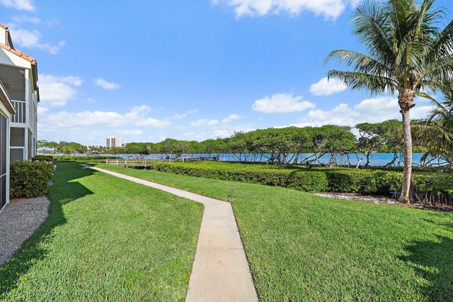 200 Waterway Road 105, Tequesta, FL 33469