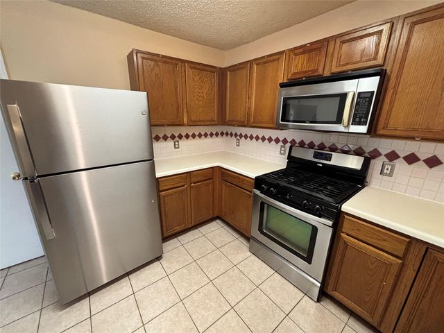 1900 Summer Rain DR, Cedar Park, TX 78613