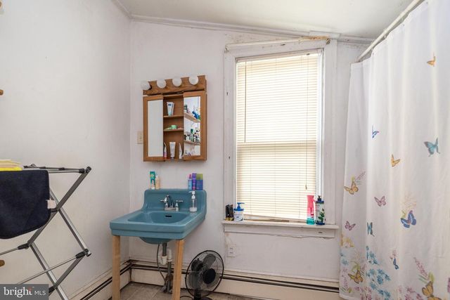29 N MAIN ST, Richlandtown, PA 18955