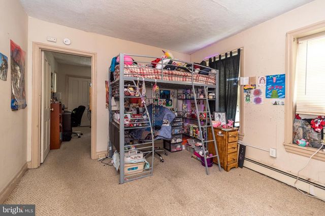 29 N MAIN ST, Richlandtown, PA 18955