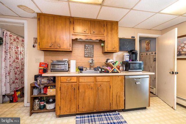 29 N MAIN ST, Richlandtown, PA 18955