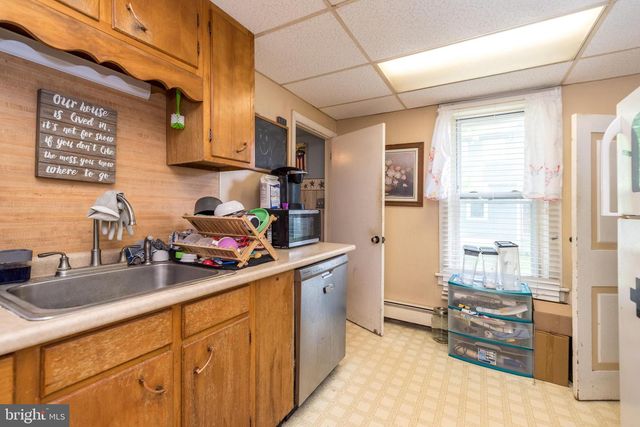 29 N MAIN ST, Richlandtown, PA 18955