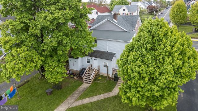 29 N MAIN ST, Richlandtown, PA 18955