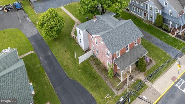29 N MAIN ST, Richlandtown, PA 18955