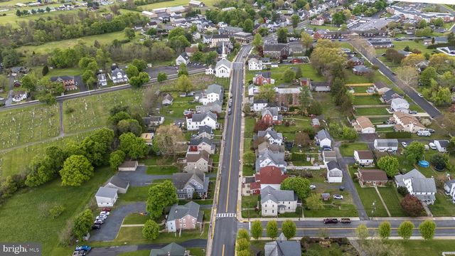 29 N MAIN ST, Richlandtown, PA 18955