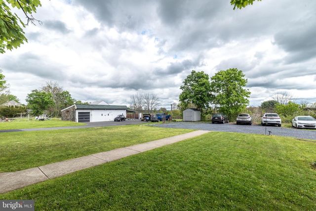 29 N MAIN ST, Richlandtown, PA 18955