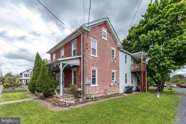 29 N MAIN ST, Richlandtown, PA 18955
