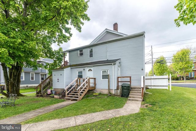 29 N MAIN ST, Richlandtown, PA 18955