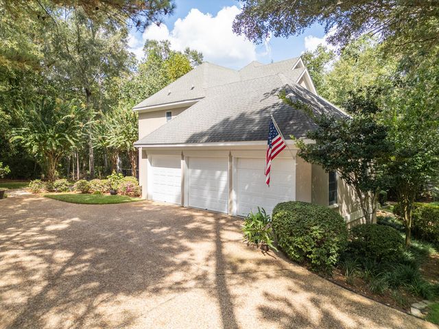 131 Tidewater Rd., Hattiesburg, MS 39402