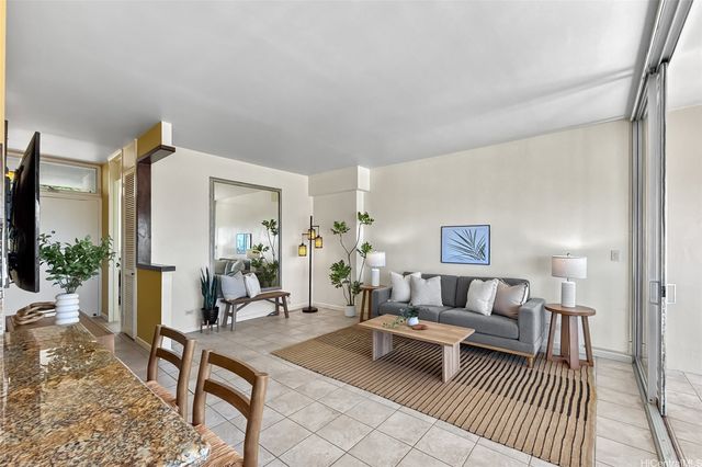 1520 Ward Avenue 1402, Honolulu, HI 96822