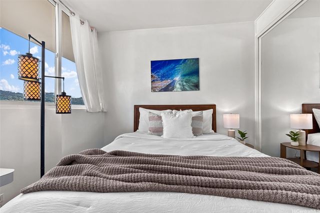 1520 Ward Avenue 1402, Honolulu, HI 96822