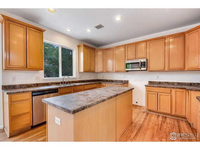 2456 S Fundy Cir, Aurora, CO 80013