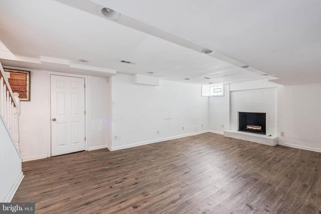 Image 26 of property listing at 6702 QUEENS FERRY RD, Baltimore, MD 21239