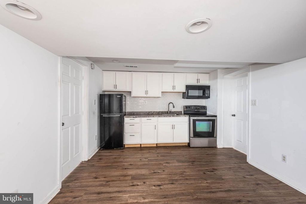 Image 27 of property listing at 6702 QUEENS FERRY RD, Baltimore, MD 21239