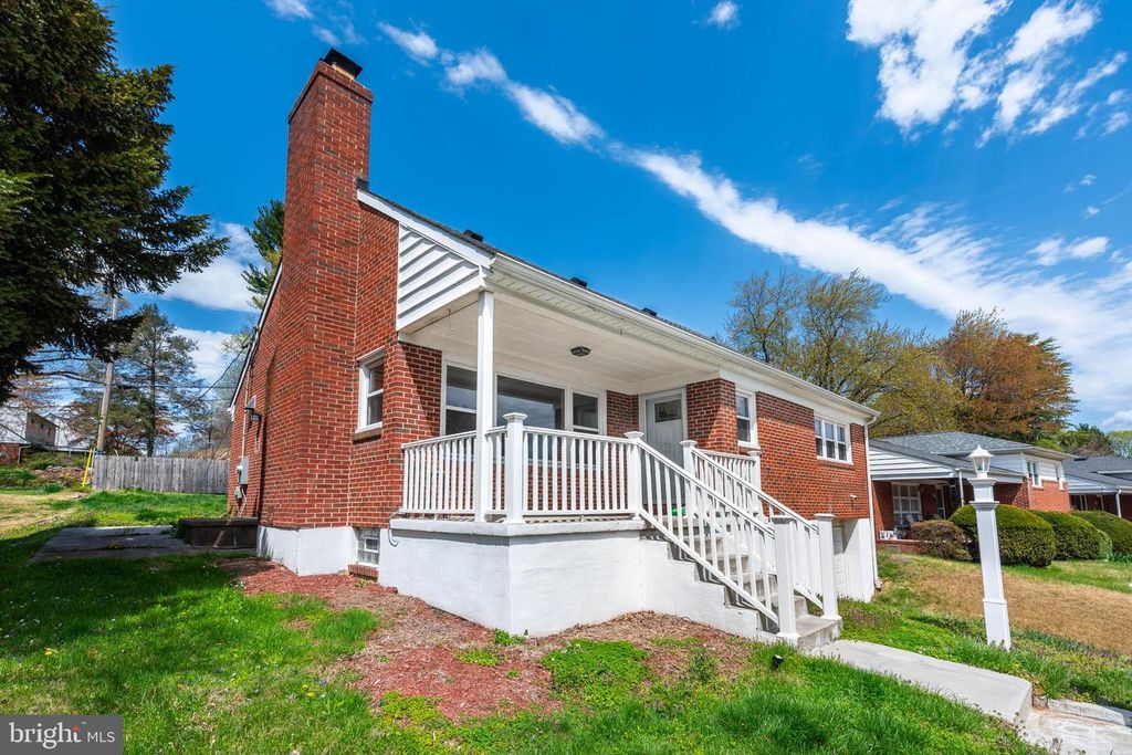 Image 37 of property listing at 6702 QUEENS FERRY RD, Baltimore, MD 21239