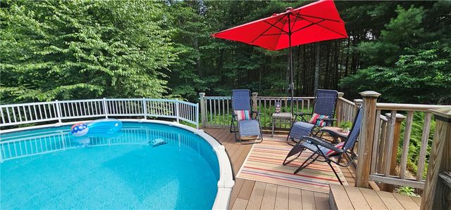 8 Aster Lane, Coventry, RI 02831