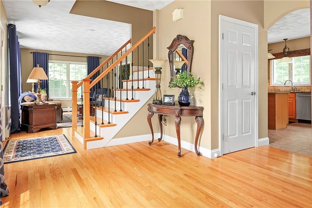 8 Aster Lane, Coventry, RI 02831