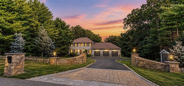 8 Aster Lane, Coventry, RI 02831