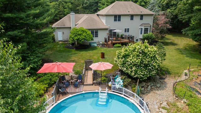 8 Aster Lane, Coventry, RI 02831