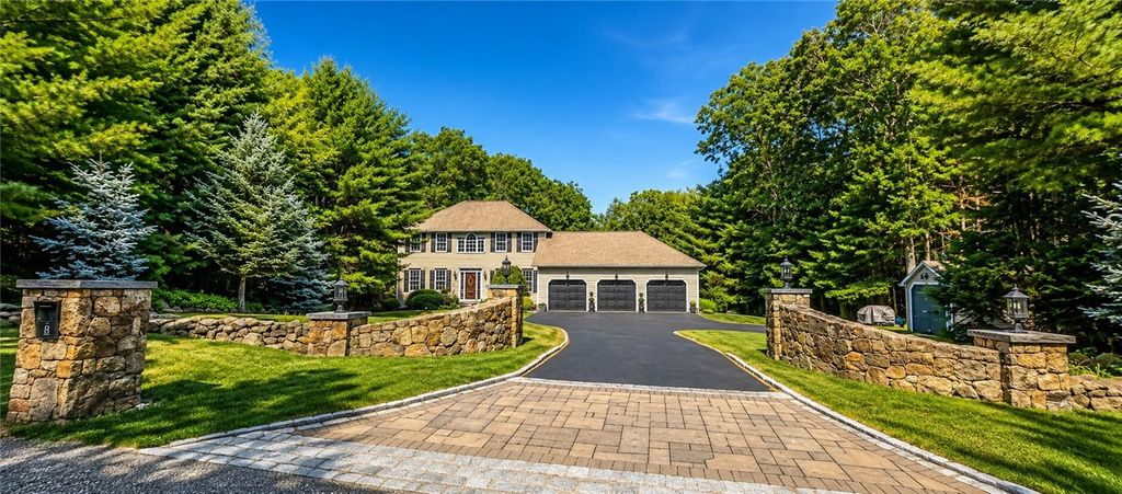 8 Aster Lane, Coventry, RI 02831