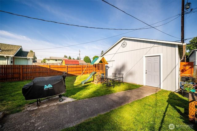 258 21st Avenue, Longview, WA 98632