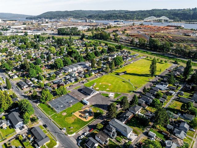 258 21st Avenue, Longview, WA 98632