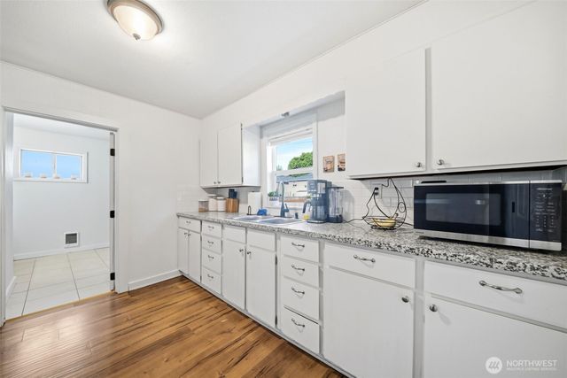 258 21st Avenue, Longview, WA 98632
