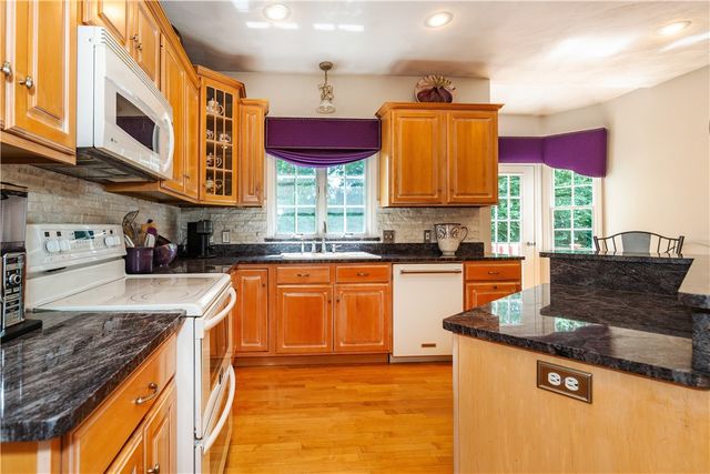 38 Mark Drive Drive, Lincoln, RI 02865
