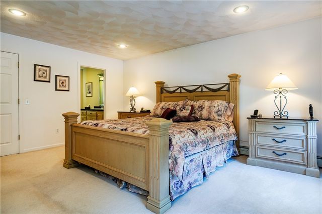 38 Mark Drive Drive, Lincoln, RI 02865