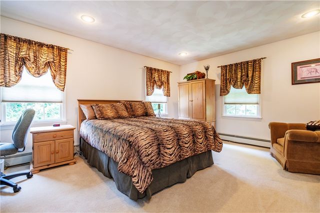 38 Mark Drive Drive, Lincoln, RI 02865