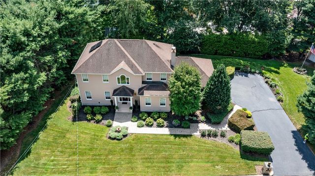38 Mark Drive Drive, Lincoln, RI 02865