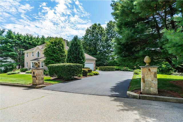 38 Mark Drive Drive, Lincoln, RI 02865