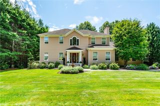 38 Mark Drive Drive, Lincoln, RI 02865